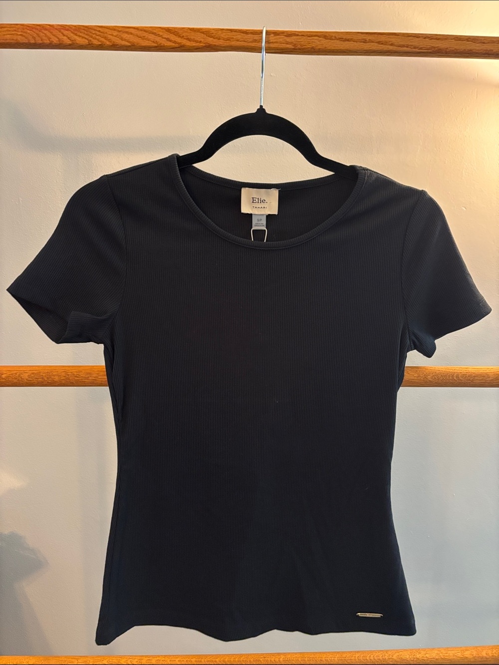 Elie Tahari Black Ribbed Short-Sleeve Crew Tee
